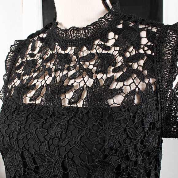 Nanette Lepore Black Lace Sleeveless Blouse - Size Small - Picture 3 of 10